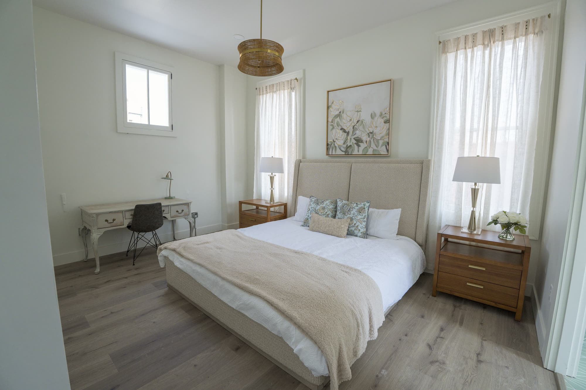 Inside loft F — 1BR with clawfoot tub and train depot views